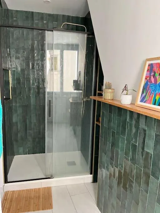 Appartement Au Pied De Montmartre / Jules Joffrin Paris 0*,  Frankrig